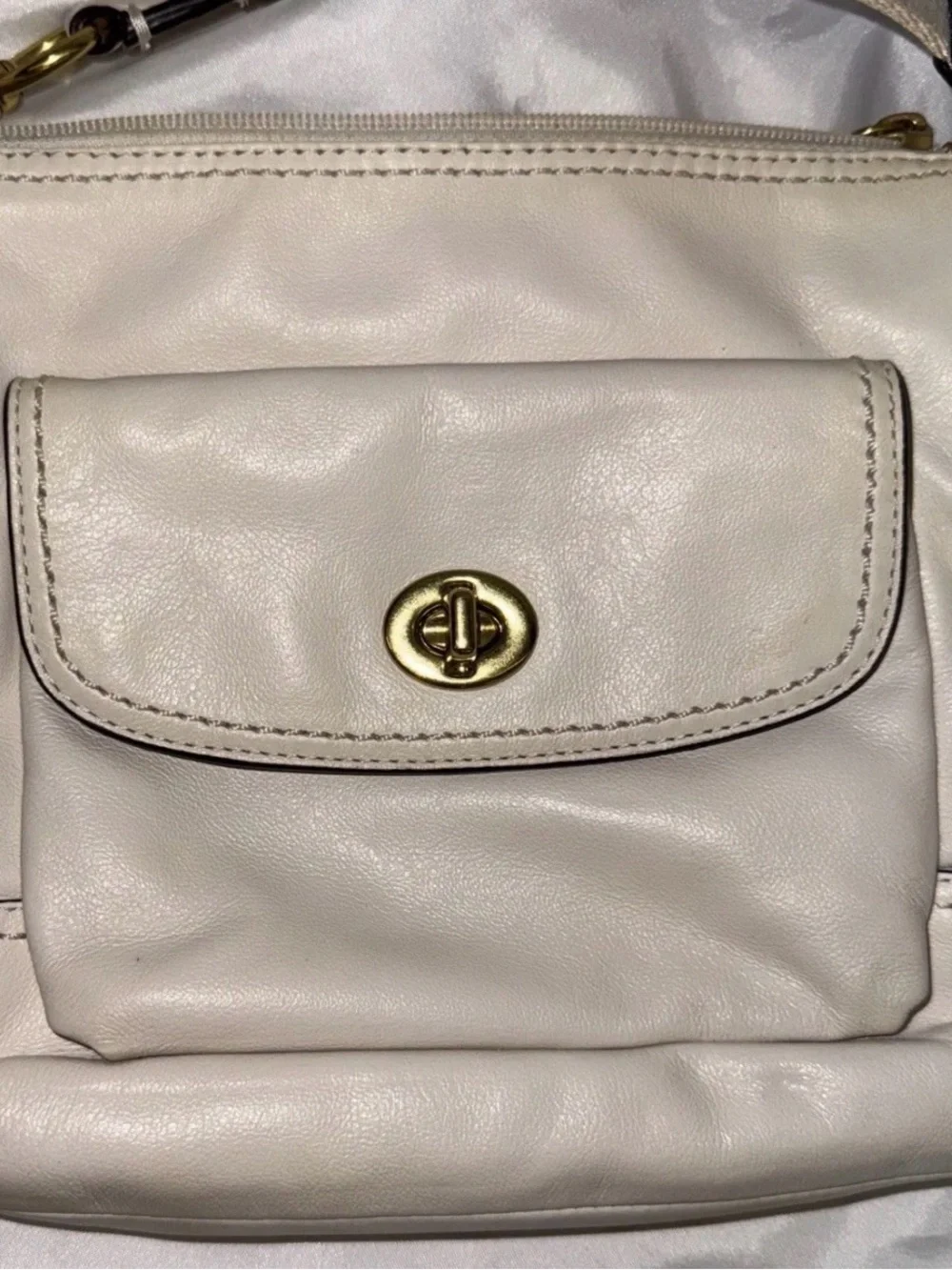 Coach Park Swingpack Crossbody Bag Leather Beige Ivory Gold Tone Hardware